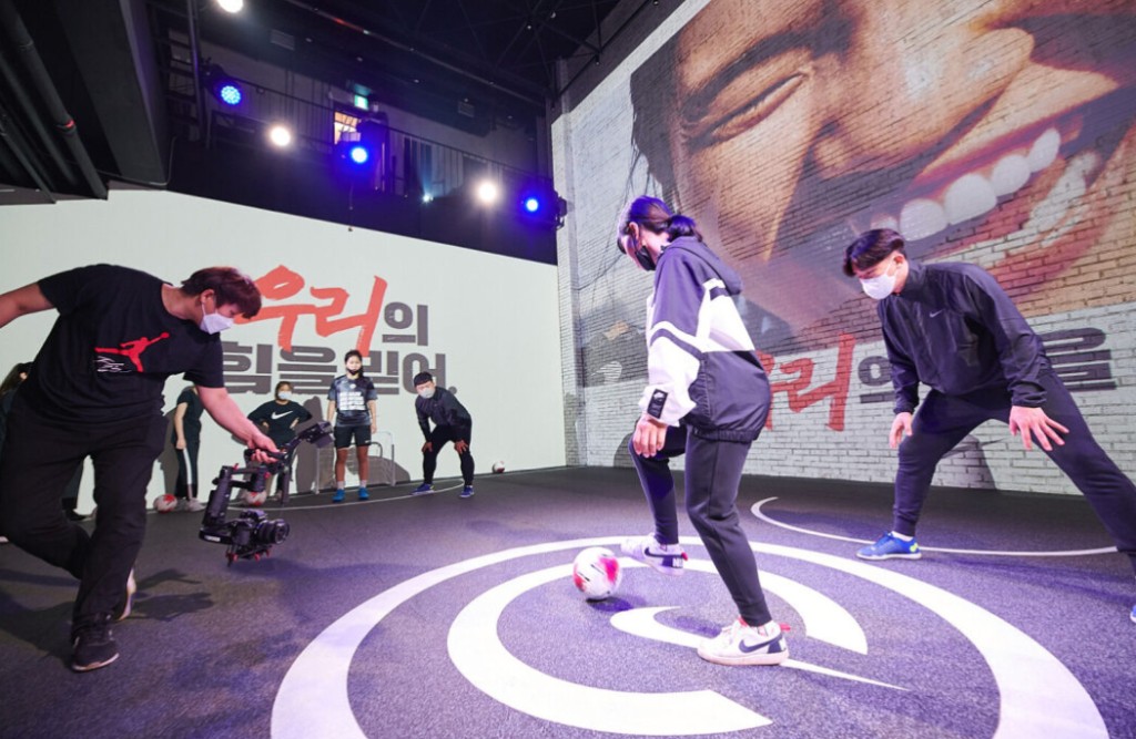 NIKE CIRCLE 81 LAUNCHING